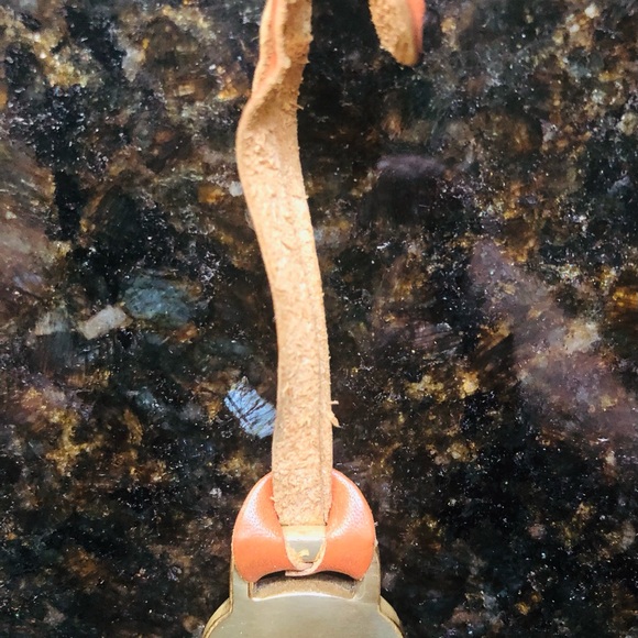 Authentic Vintage Dooney And Bourke Brass Metal Hang Tag - Picture 3 of 4